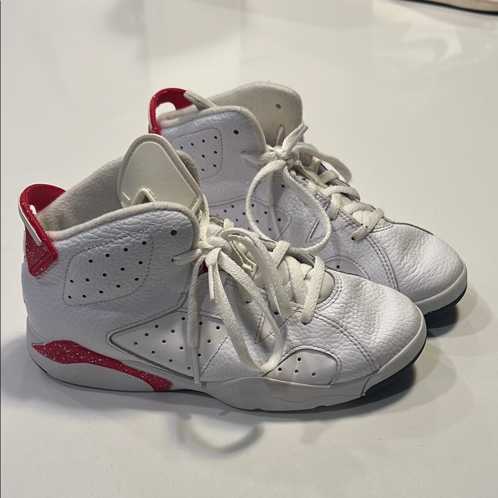 Jordan 6 retro boys 3y